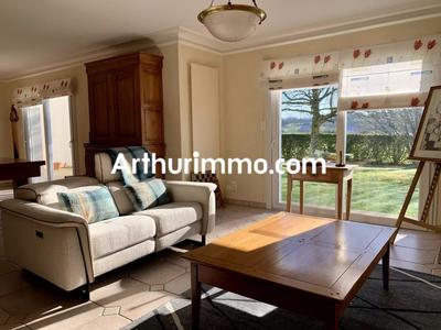 Maison - 197 m² - 6 pièces