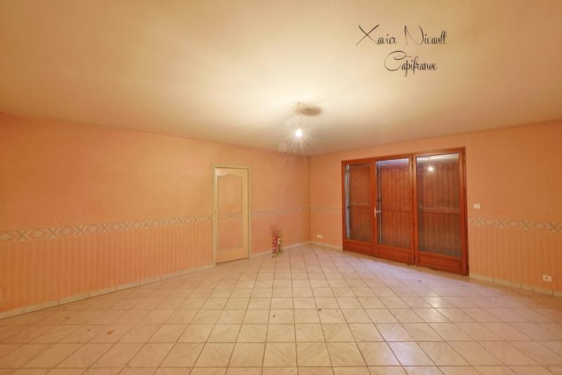 Maison - 373 m² - 8 pièces