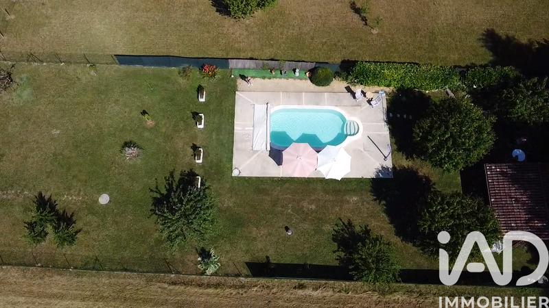 Maison - 93 m² - 4 pièces