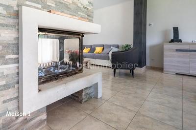 Propriété - 410 m² - 16 pièces