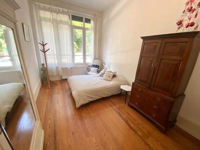 Appartement bourgeois - 104 m² - 5 pièces