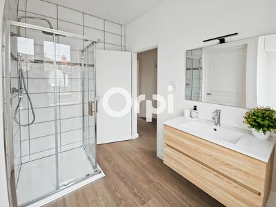 Maison - 176 m² - 5 pièces