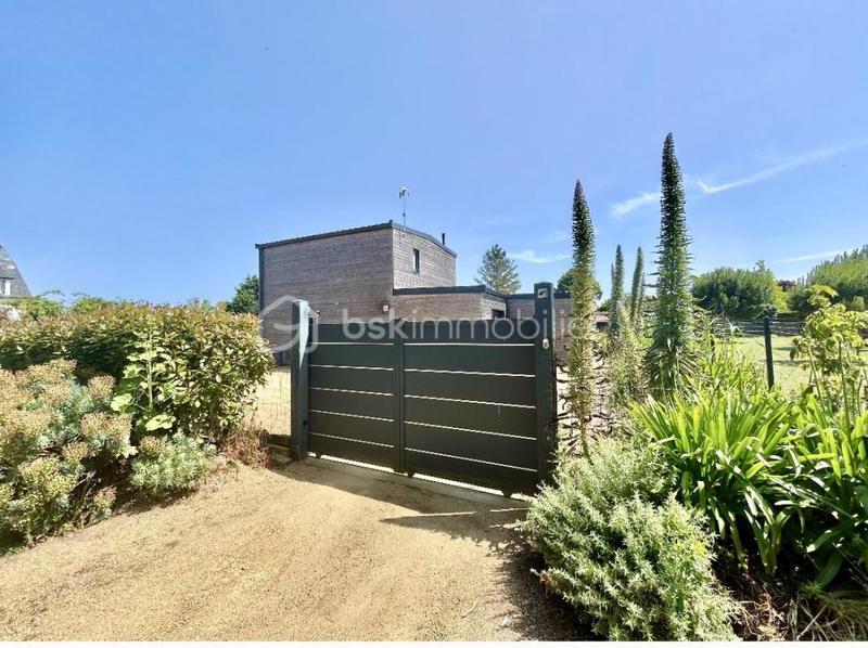 Maison - 122 m² - 7 pièces