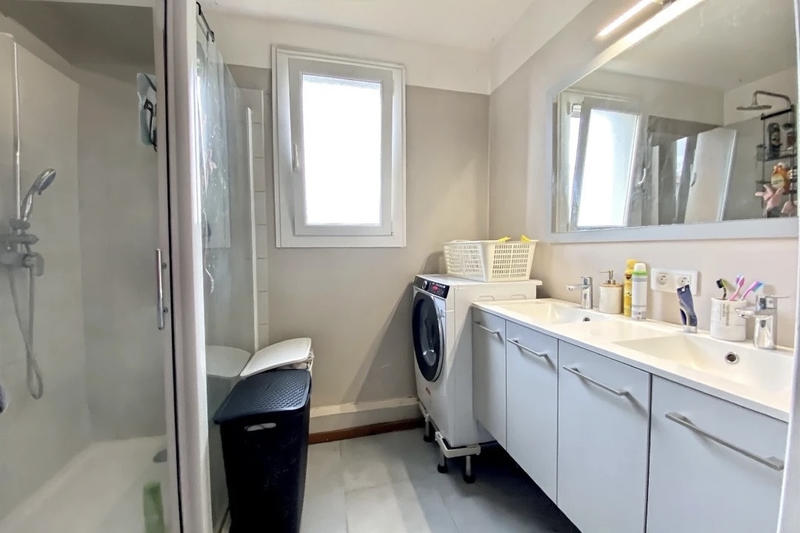 Appartement - 94 m² - 4 pièces