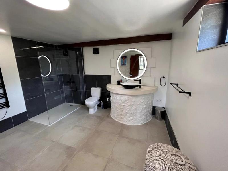 Propriété - 134 m² - 4 pièces