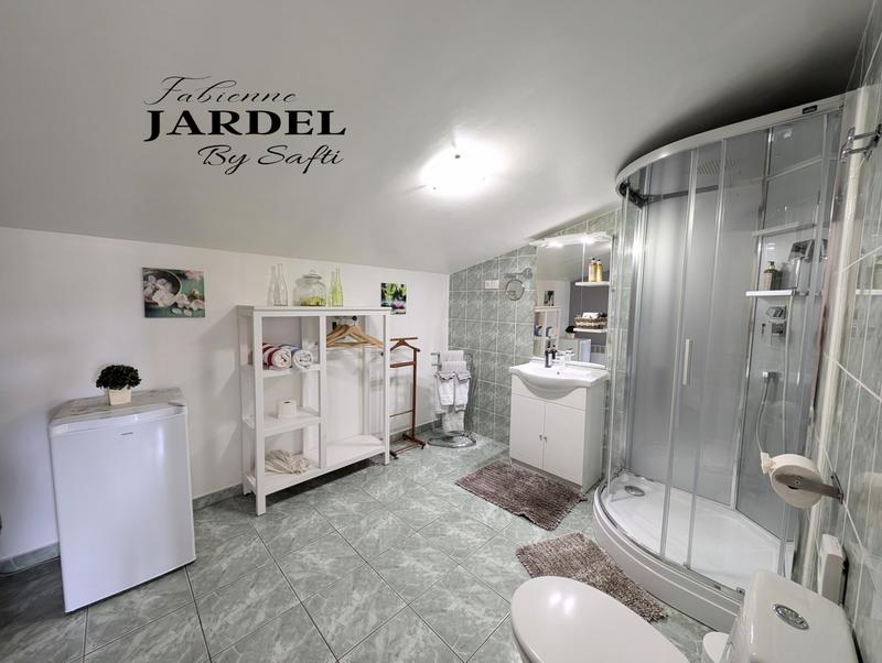 Maison - 292 m² - 10 pièces