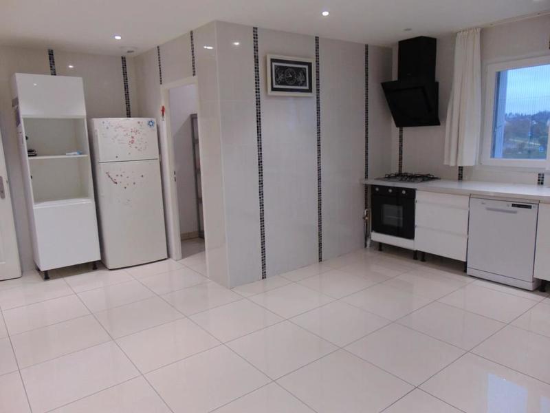 Maison - 145 m² - 9 pièces