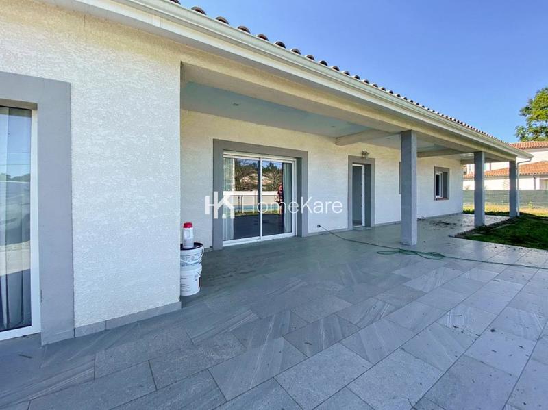 Maison - 170 m² - 6 pièces