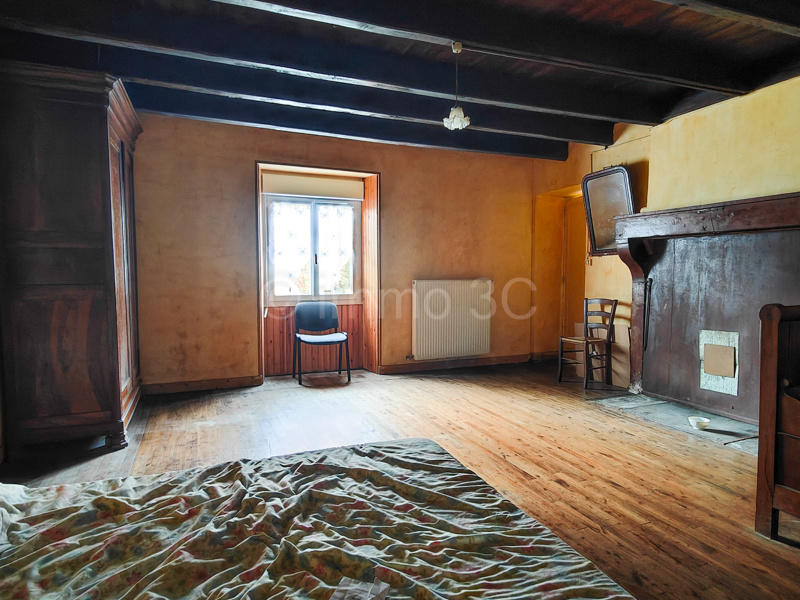 Maison en pierre - 105 m² - 4 pièces