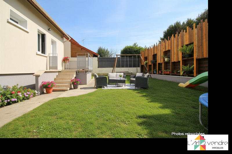 Maison traditionnelle - 100 m² - 5 pièces