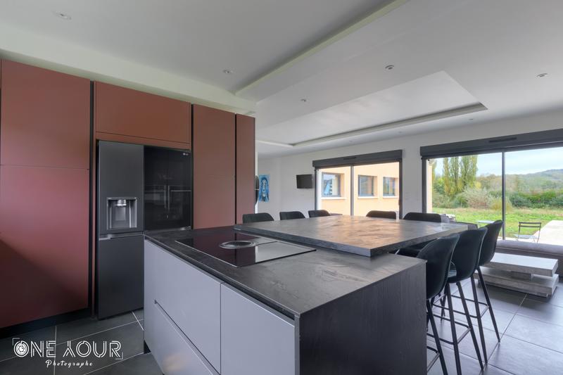 Maison - 187 m² - 7 pièces