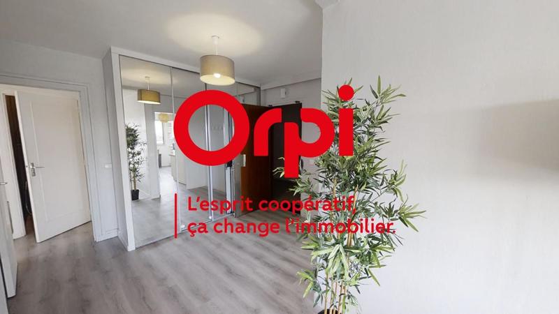 Appartement - 107 m² - 5 pièces