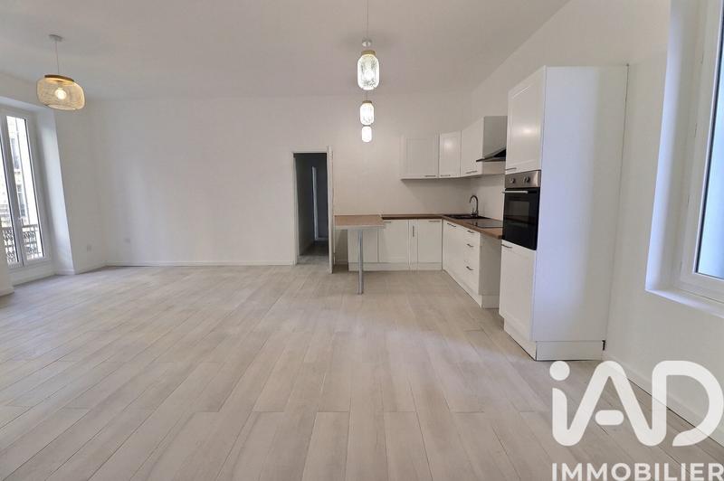 Appartement - 95 m² - 4 pièces