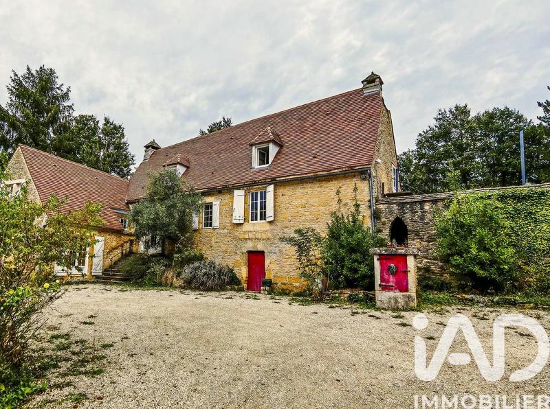 Maison - 139 m² - 5 pièces
