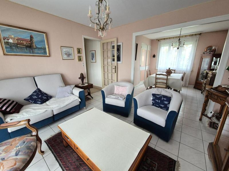 Maison - 104 m² - 5 pièces