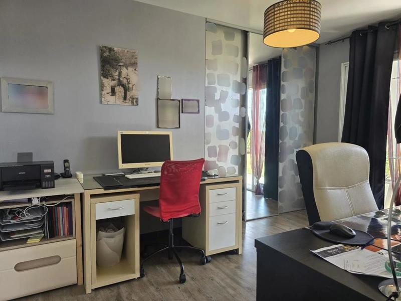 Maison - 207 m² - 9 pièces