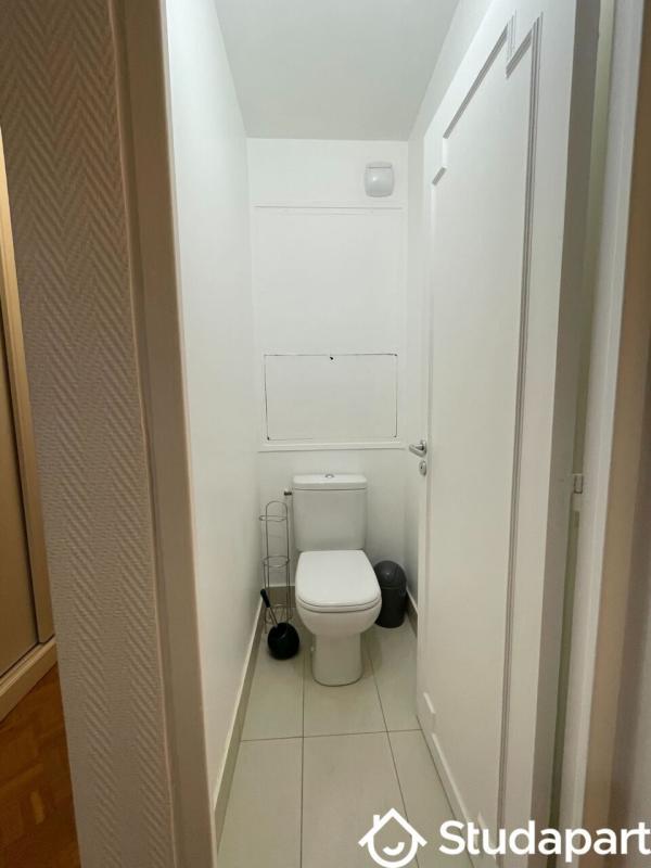 Chambre - 12 m² - 1 pièce