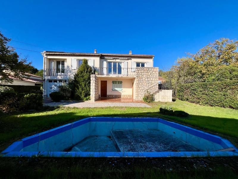 Maison - 191 m² - 4 pièces