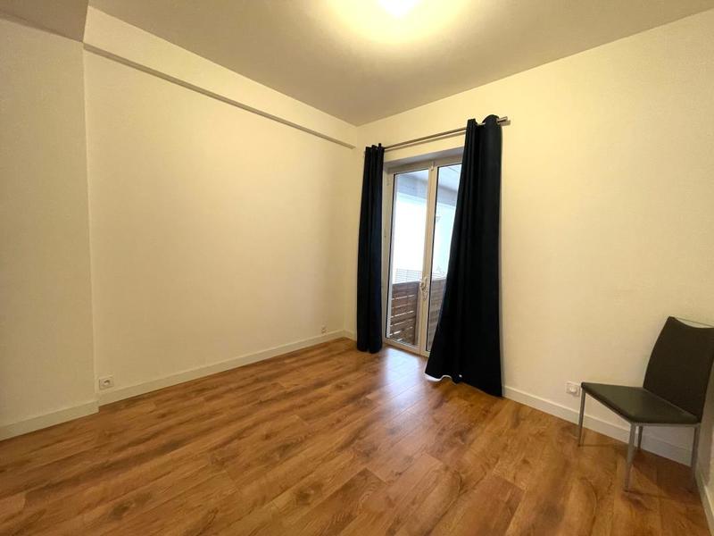 Loft - 82 m² - 4 pièces