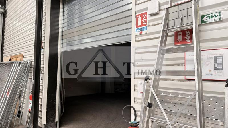 Entrepôt - 5 519 m²