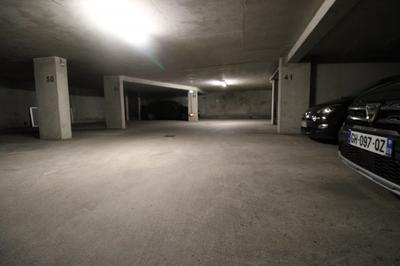 Parking / Garage - 12 m²