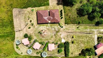 Maison de campagne - 350 m² - 8 pièces