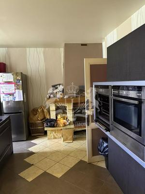 Haras - 200 m² - 5 pièces