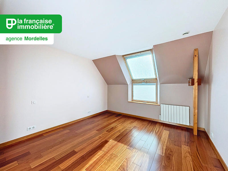 Maison - 177 m² - 5 pièces