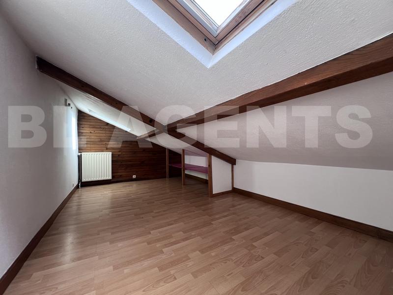 Maison de ville - 85 m² - 5 pièces