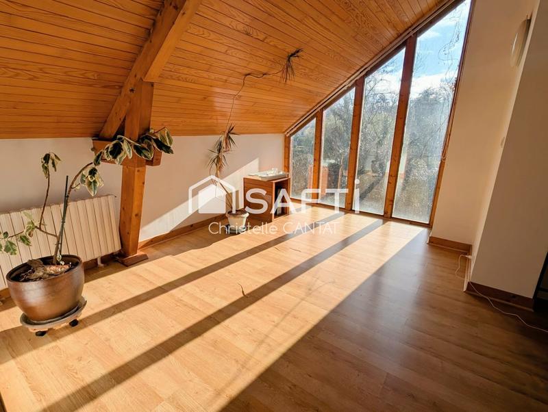 Maison - 283 m² - 9 pièces