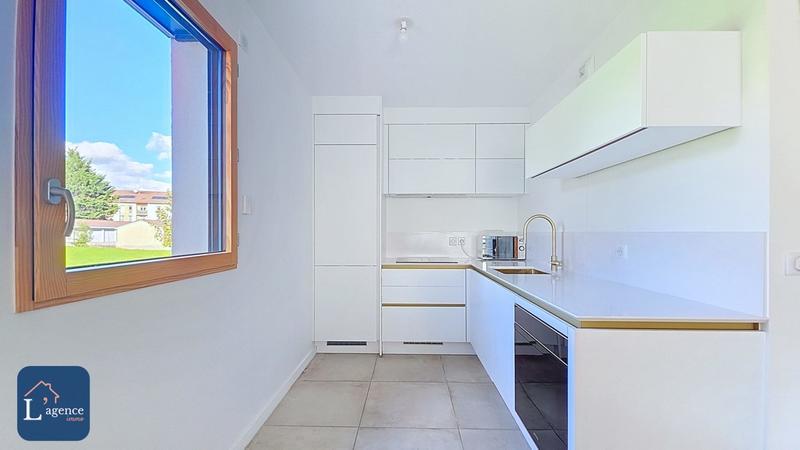 Appartement - 72 m² - 3 pièces