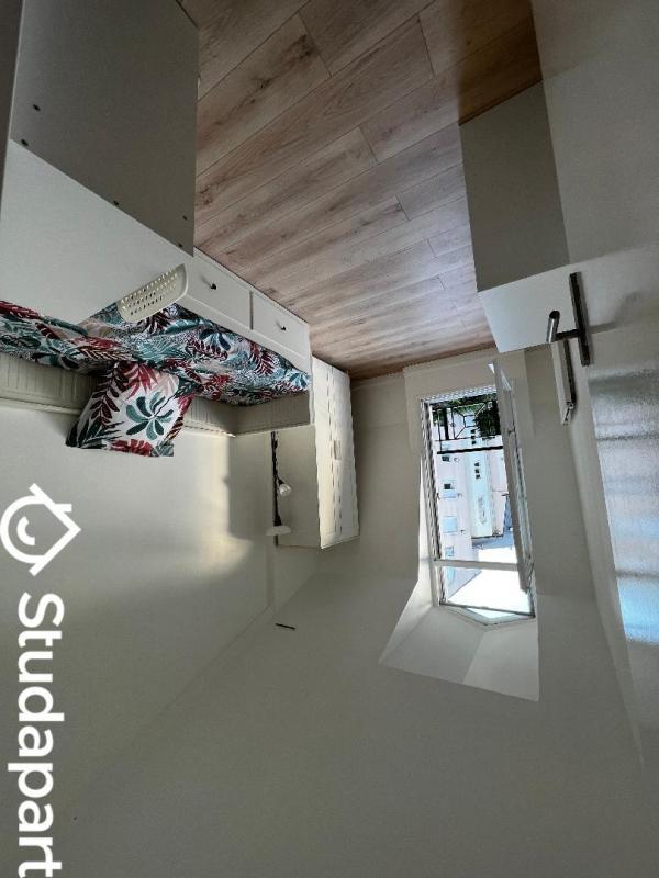 Chambre - 9 m² - 1 pièce