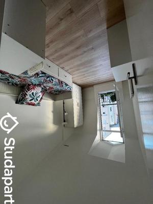 Chambre - 9 m² - 1 pièce