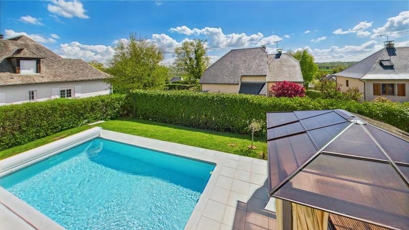 Maison - 200 m² - 6 pièces