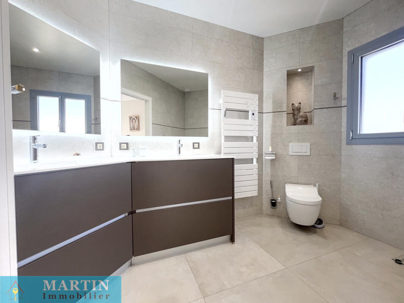 Maison - 137 m² - 4 pièces