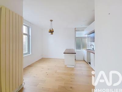 Maison - 75 m² - 5 pièces