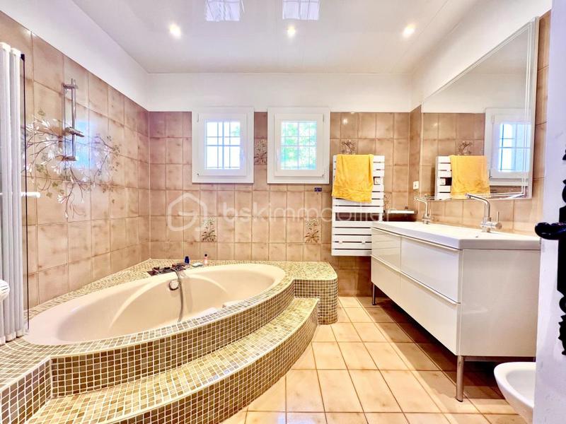 Maison - 150 m² - 7 pièces