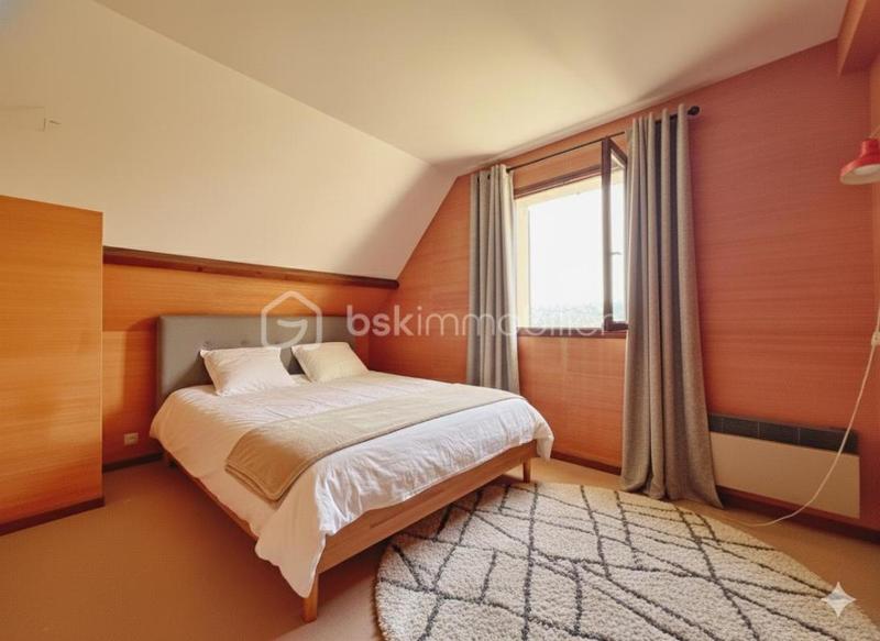 Maison traditionnelle - 152 m² - 7 pièces