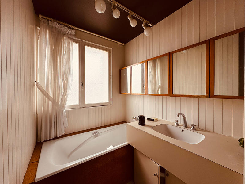 Appartement - 125 m² - 5 pièces