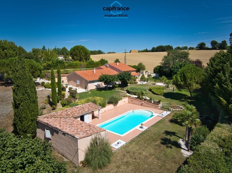 Propriété - 170 m² - 6 pièces