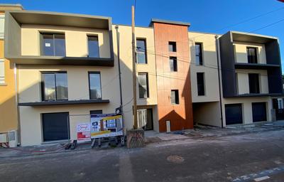 Appartement - 77 m² - 4 pièces