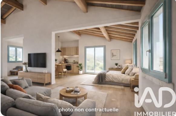 Maison - 195 m² - 5 pièces