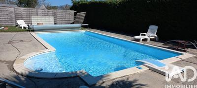 Maison - 149 m² - 8 pièces