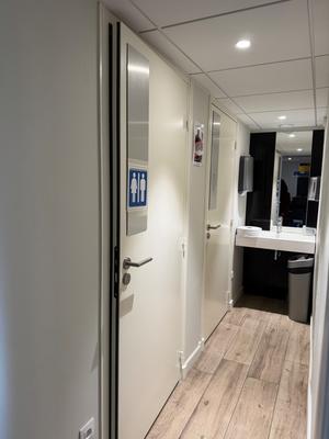 Local commercial - 287 m² - 6 pièces