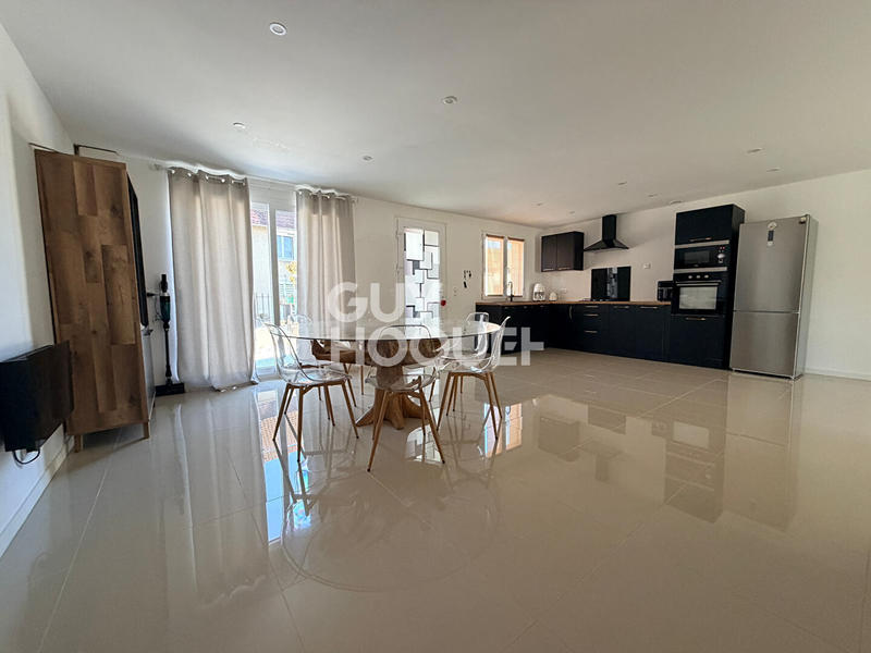 Maison - 92 m² - 4 pièces