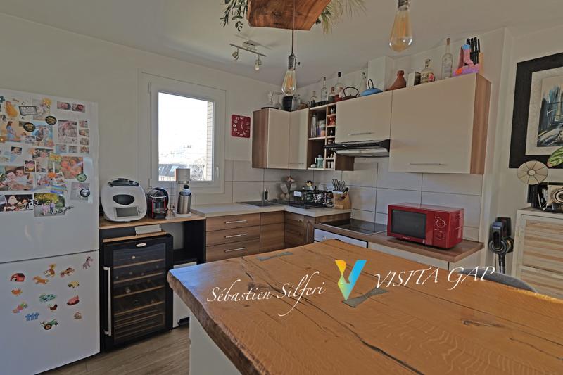 Appartement - 77 m² - 3 pièces