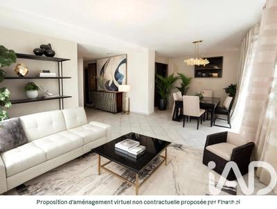 Maison - 240 m² - 8 pièces