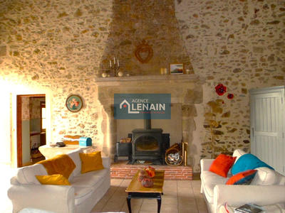 Maison - 265 m² - 7 pièces