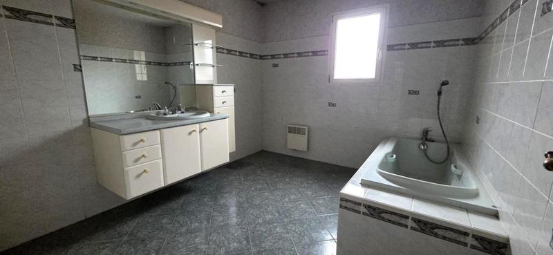 Maison - 130 m² - 7 pièces