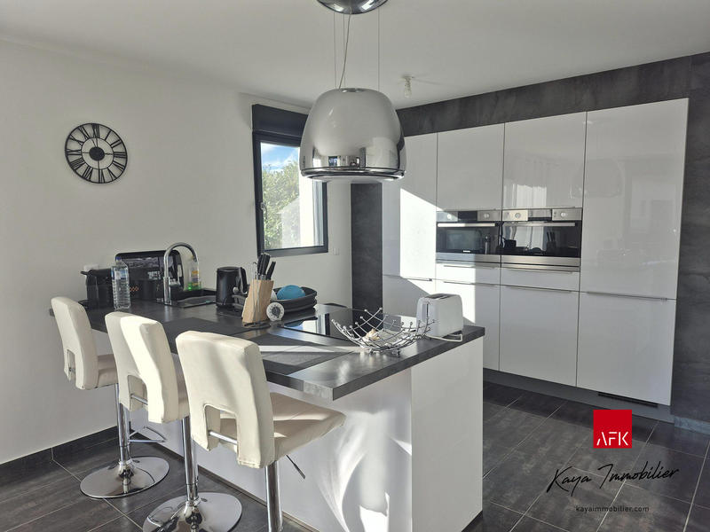 Maison - 100 m² - 5 pièces